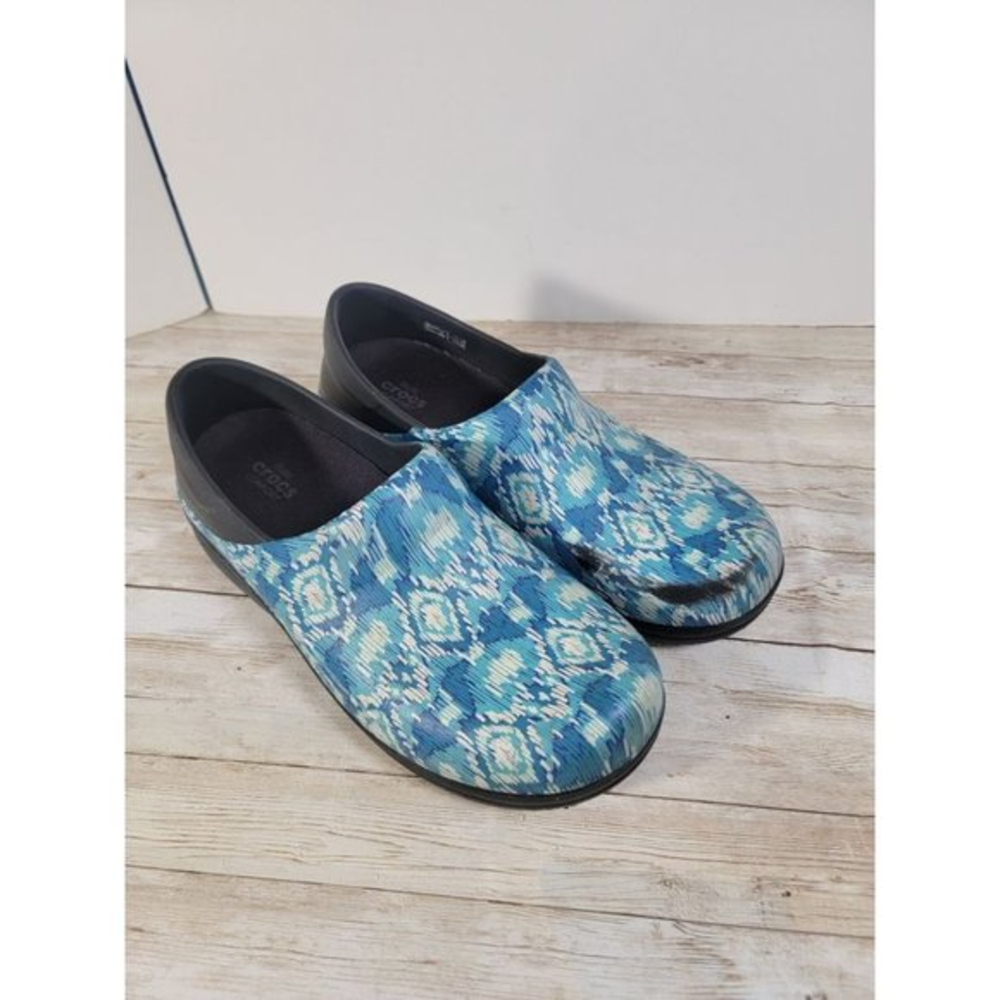 Crocs Dual Comfort Neria Pro II Graphic Clogs Slip Resistant 205385 Women Size 8